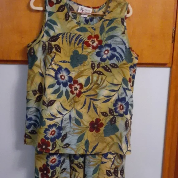 Vintage Maggie sweet 2 piece matching skirt set never worn! - Picture 1 of 4